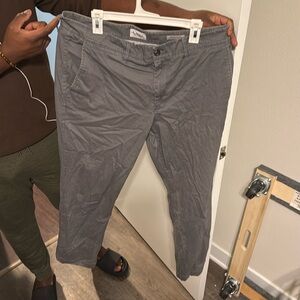 38W x 30L
Grey straight chino pants